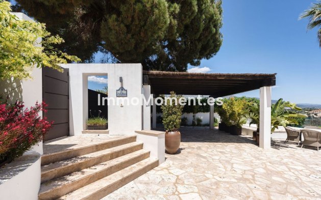 Revente - Villa - Marbella - Nueva Andalucía