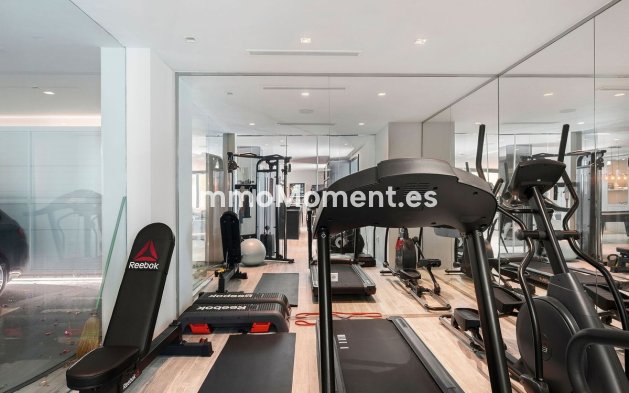 Revente - Villa - Marbella - Nagüeles