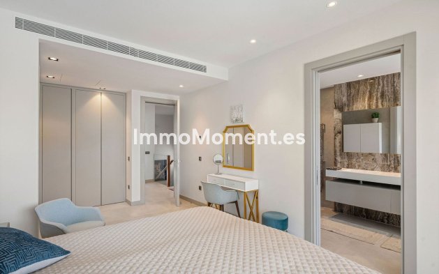 Wiederverkauf - Villa - Marbella - Nueva Andalucía