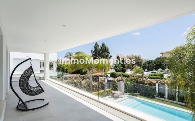 Wiederverkauf - Villa - Marbella - Nueva Andalucía