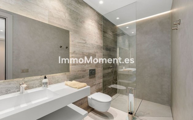 Wiederverkauf - Villa - Marbella - Nueva Andalucía