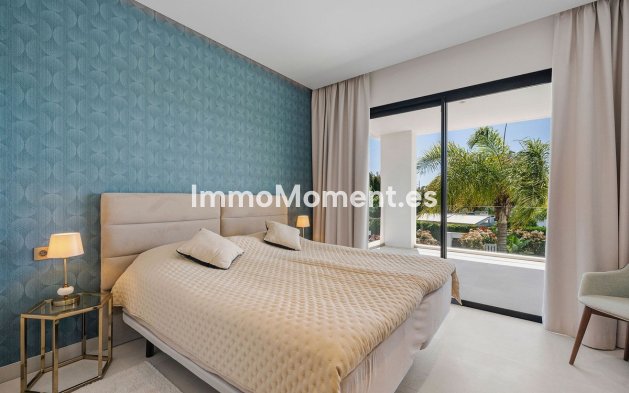 Wiederverkauf - Villa - Marbella - Nueva Andalucía