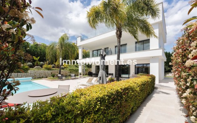 Wiederverkauf - Villa - Marbella - Nueva Andalucía