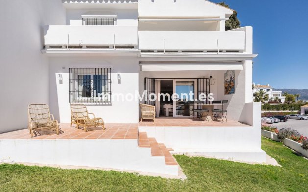 Resale - Apartment - Marbella - Nueva Andalucía