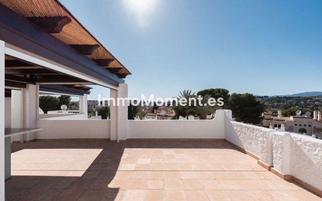 Resale - Apartment - Marbella - Nueva Andalucía