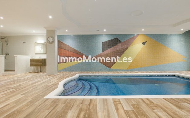 Resale - Villa - El Paraiso - New Golden Mile