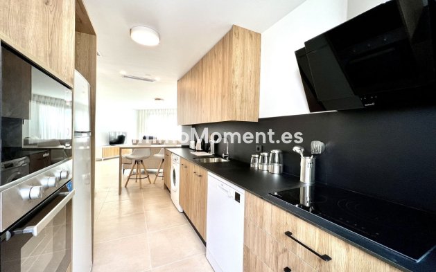 Bestaande woning - Geschakelde woning - Estepona  - Estepona Centro