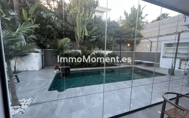 Wiederverkauf - Villa - Marbella - Nueva Andalucía