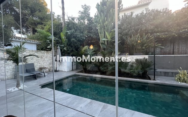 Wiederverkauf - Villa - Marbella - Nueva Andalucía