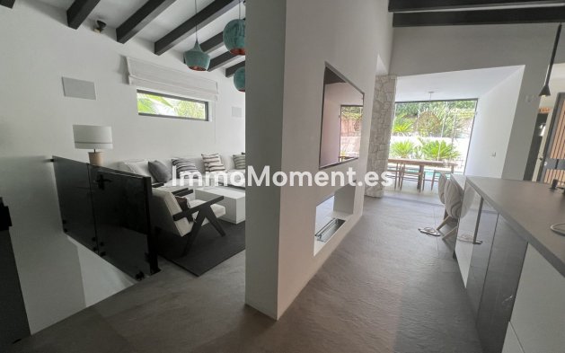 Wiederverkauf - Villa - Marbella - Nueva Andalucía