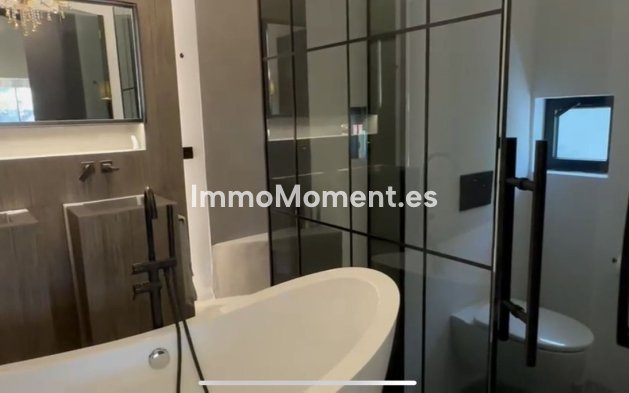 Wiederverkauf - Villa - Marbella - Nueva Andalucía