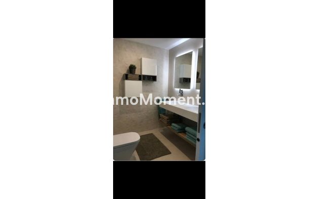 Resale - Apartment - Fuengirola - Fuengirola Centro