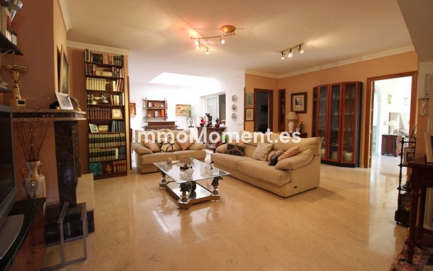 Revente - Villa - Marbella - Nueva Andalucía