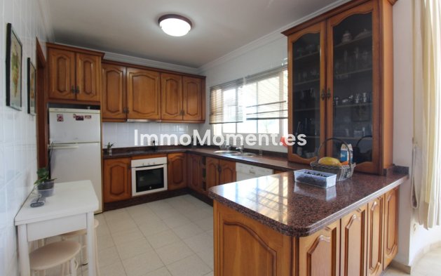 Revente - Villa - Marbella - Nueva Andalucía