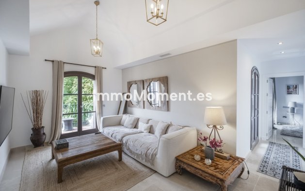 Reventa - Villa - Benahavís - El Madroñal