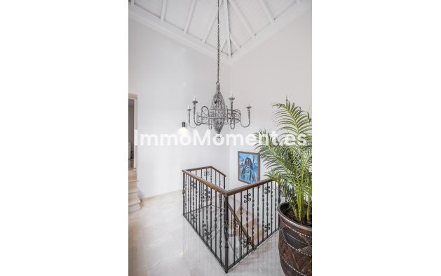 Reventa - Villa - Benahavís - El Madroñal