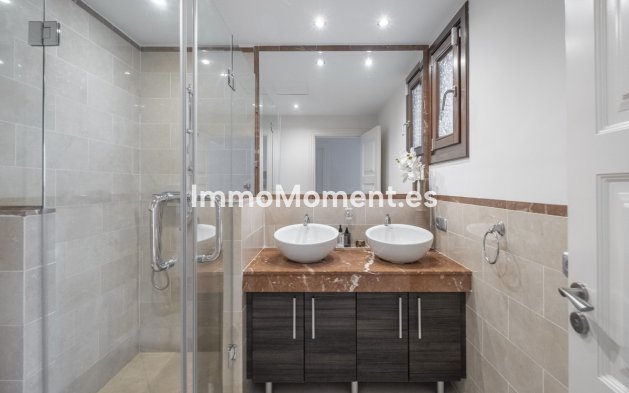 Reventa - Villa - Benahavís - El Madroñal