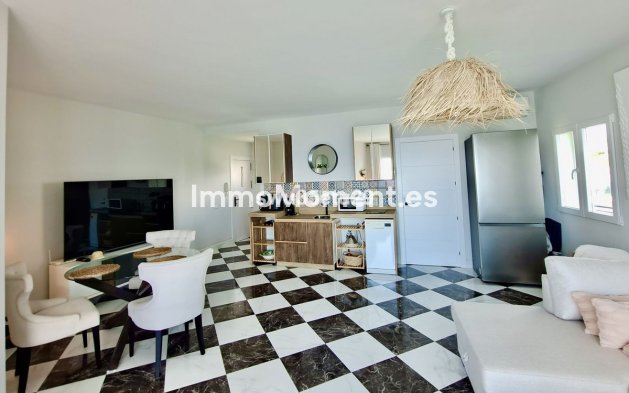 Resale - Apartment - Mijas - Calahonda