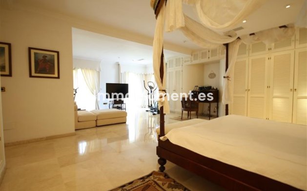 Reventa - Villa - Marbella - Los Monteros