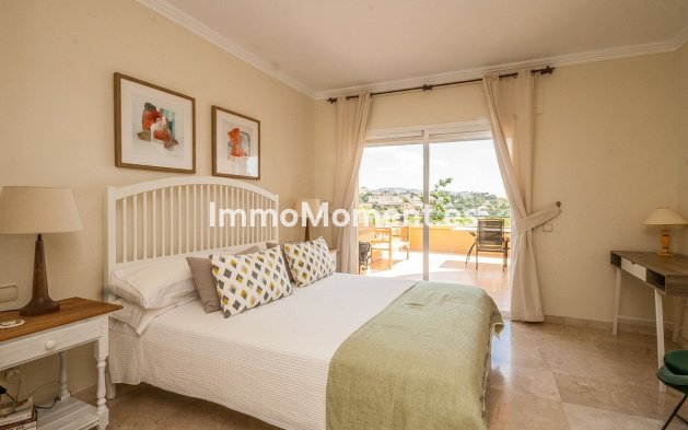 Resale - Apartment - Marbella - Elviria