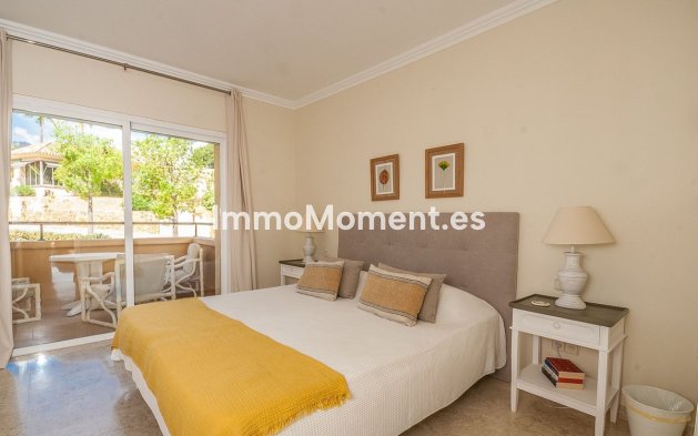 Resale - Apartment - Marbella - Elviria