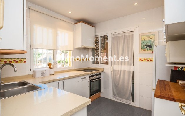 Resale - Apartment - Marbella - Cabopino