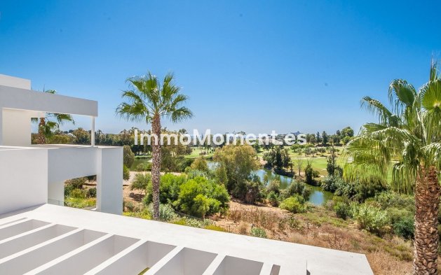 Resale - Apartment - Benahavís - Benahavís Centro