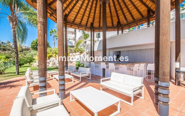 Resale - Apartment - Benahavís - Benahavís Centro