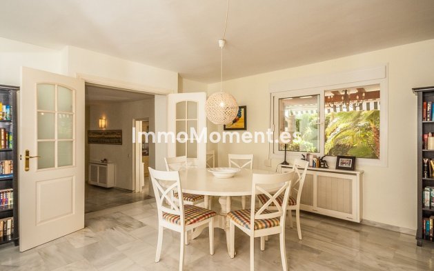 Wiederverkauf - Villa - Marbella - Marbesa