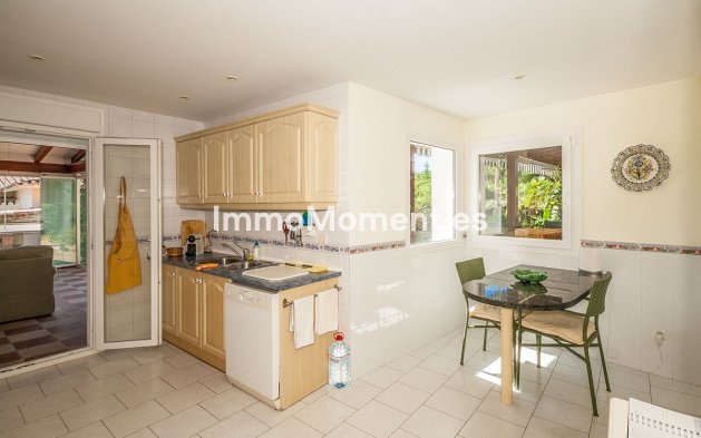 Wiederverkauf - Villa - Marbella - Marbesa