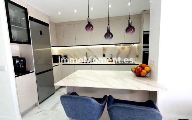 Resale - Apartment - Fuengirola - Fuengirola Centro