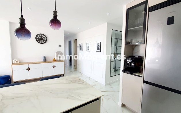 Resale - Apartment - Fuengirola - Fuengirola Centro