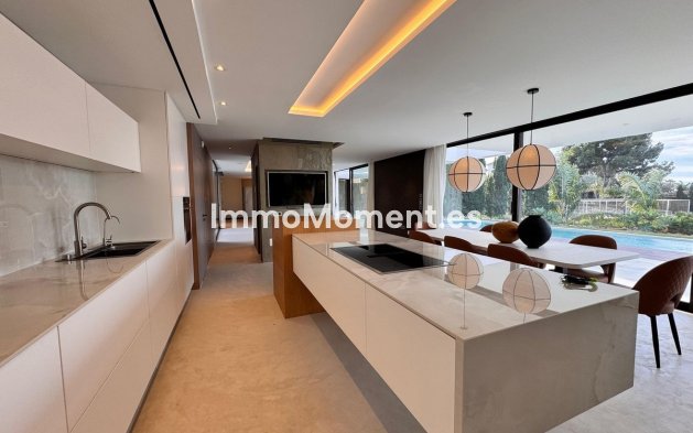 Wiederverkauf - Villa - Fuengirola - Higueron