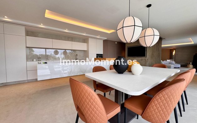 Wiederverkauf - Villa - Fuengirola - Higueron