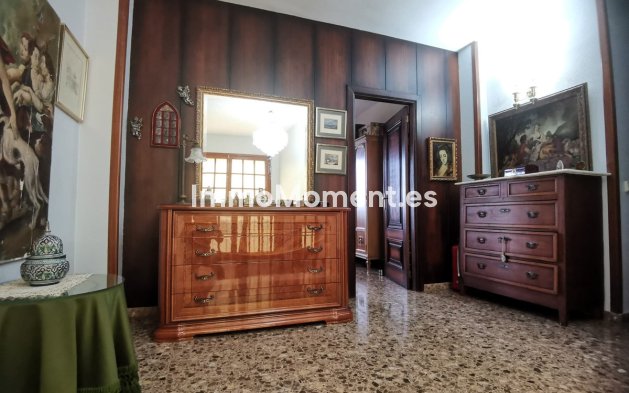 Revente - Villa - Pedreguer - Pedreguer Centro