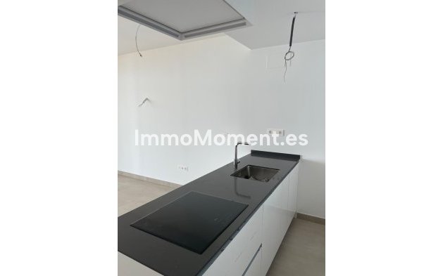 Resale - Apartment - Fuengirola - Carvajal