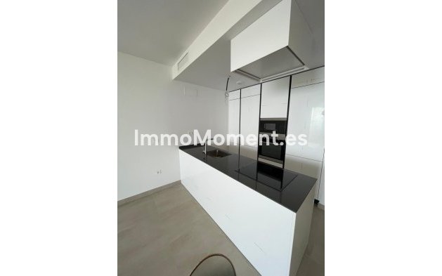 Resale - Apartment - Fuengirola - Carvajal