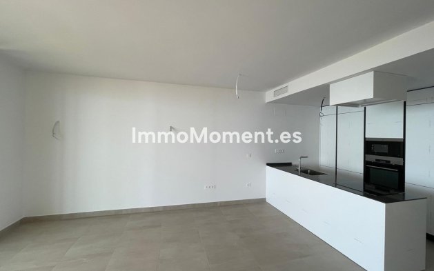 Resale - Apartment - Fuengirola - Carvajal
