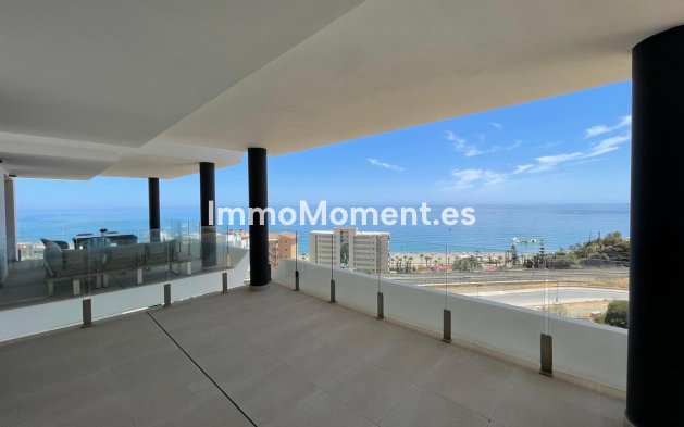 Resale - Apartment - Fuengirola - Carvajal