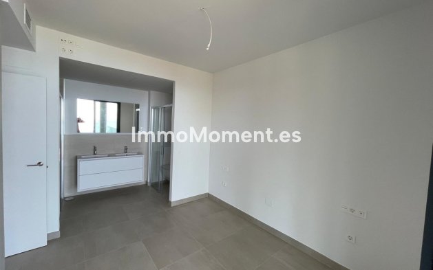 Resale - Apartment - Fuengirola - Carvajal