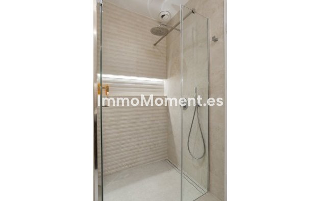 Wiederverkauf - Wohnung - Marbella - Nueva Andalucía