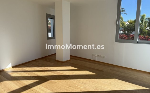 Revente - Villa - Marbella - Sierra Blanca