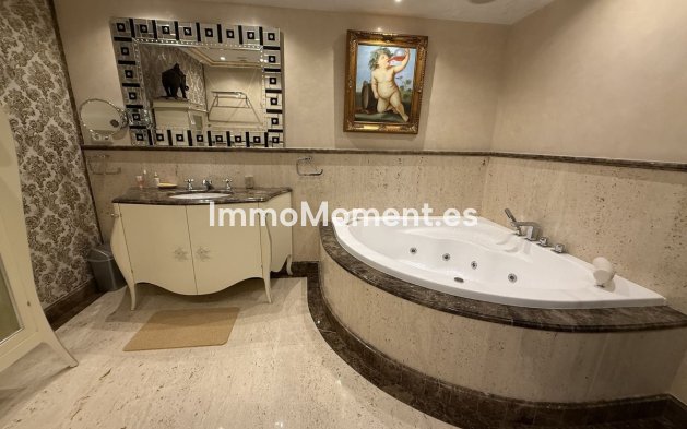 Wiederverkauf - Wohnung - Marbella - Puerto Banús