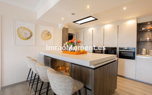 Resale - Apartment - Benahavís - Benahavís Centro