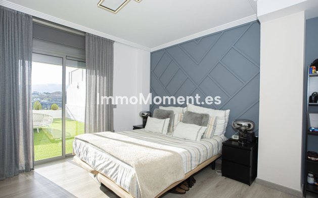 Resale - Apartment - Benahavís - Benahavís Centro