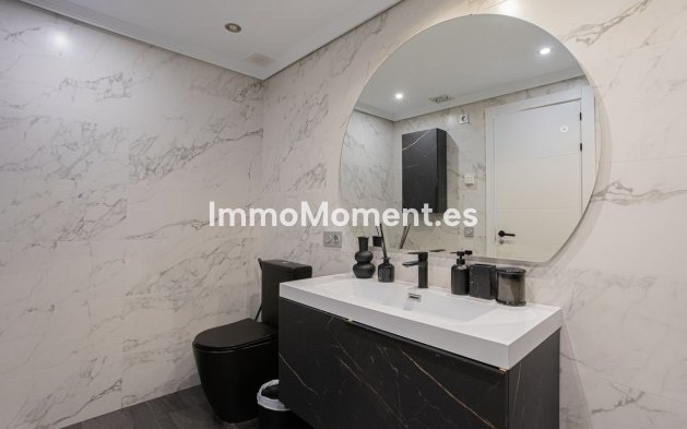 Resale - Apartment - Benahavís - Benahavís Centro