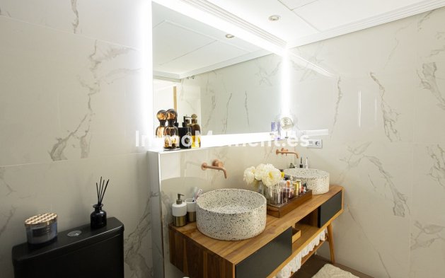 Resale - Apartment - Benahavís - Benahavís Centro