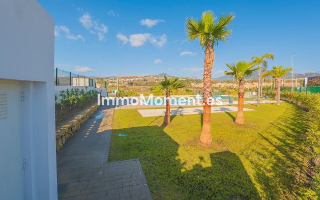 Resale - Villa - Estepona - Atalaya