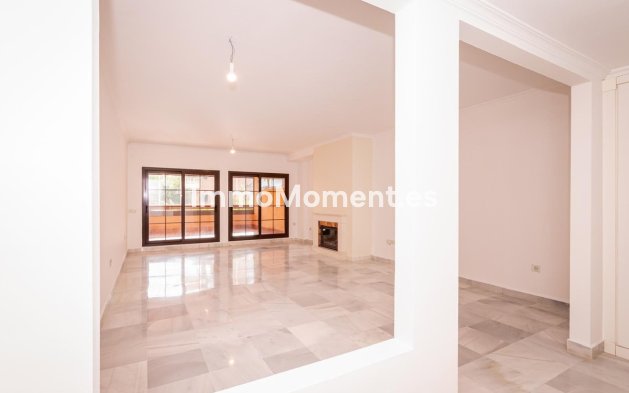 Resale - Apartment - Estepona - New Golden Mile