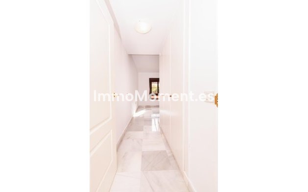 Resale - Apartment - Estepona - New Golden Mile